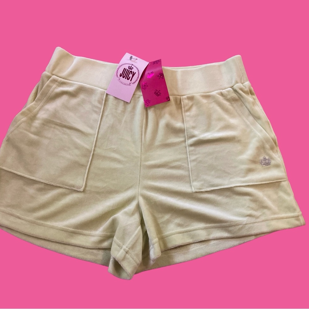 NWT Juicy Couture Velour Shorts Size Small/Pockets Lime Candy Light Green